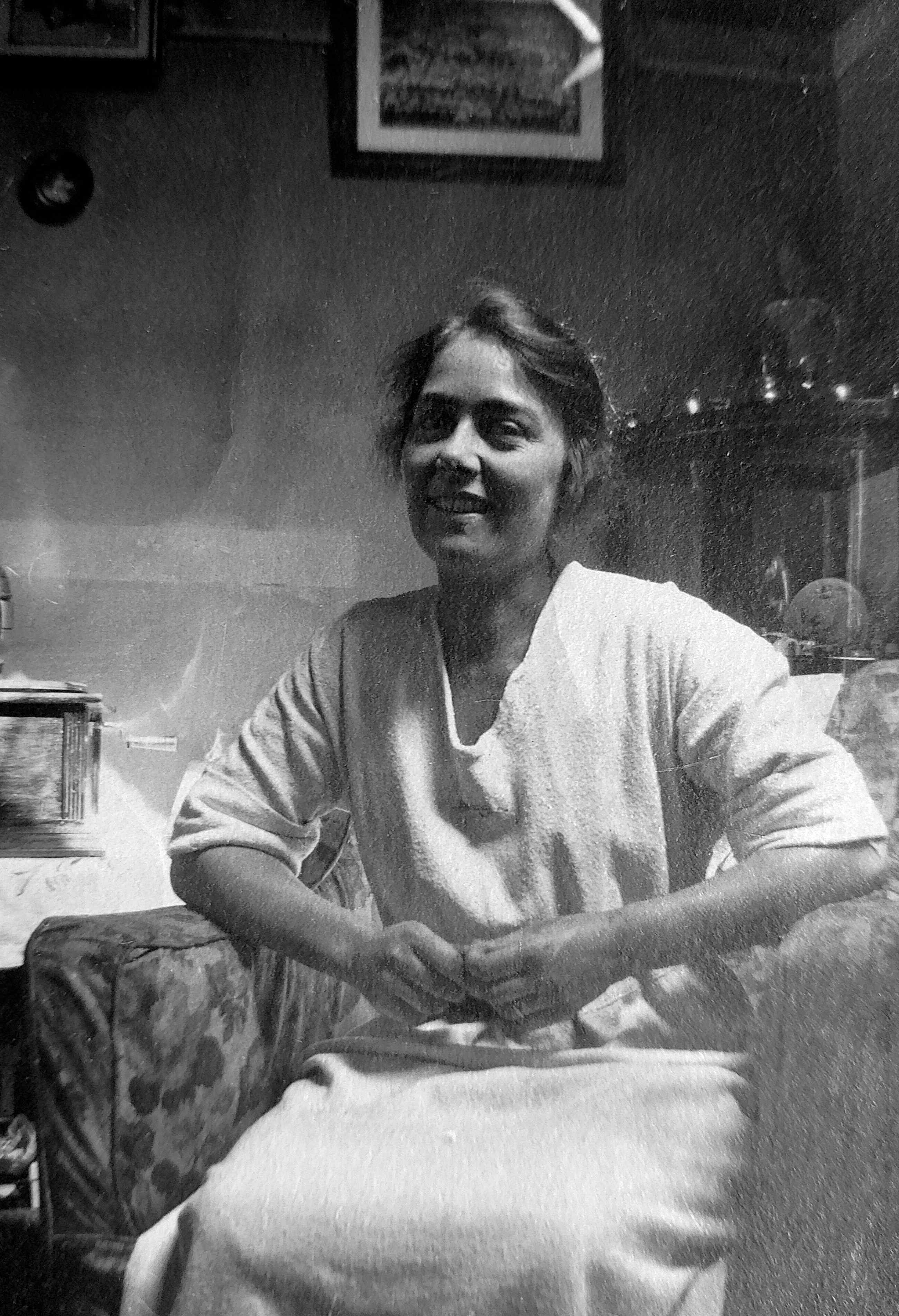 Lillian Ottaway, Epsom c. 1917