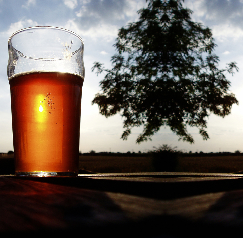 Woodforde's Nelson's Revenge, The Fox & Hounds, Groton